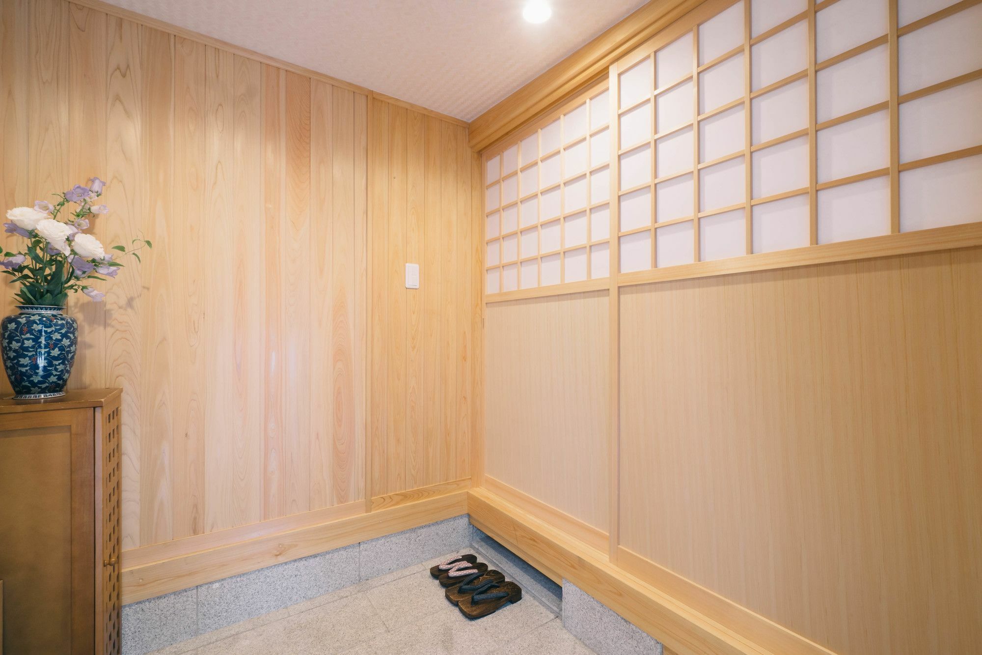 京都市 美盧西院西今田町邸ヴィラ エクステリア 写真
